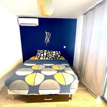 Maison Avec Et Salle De Projection